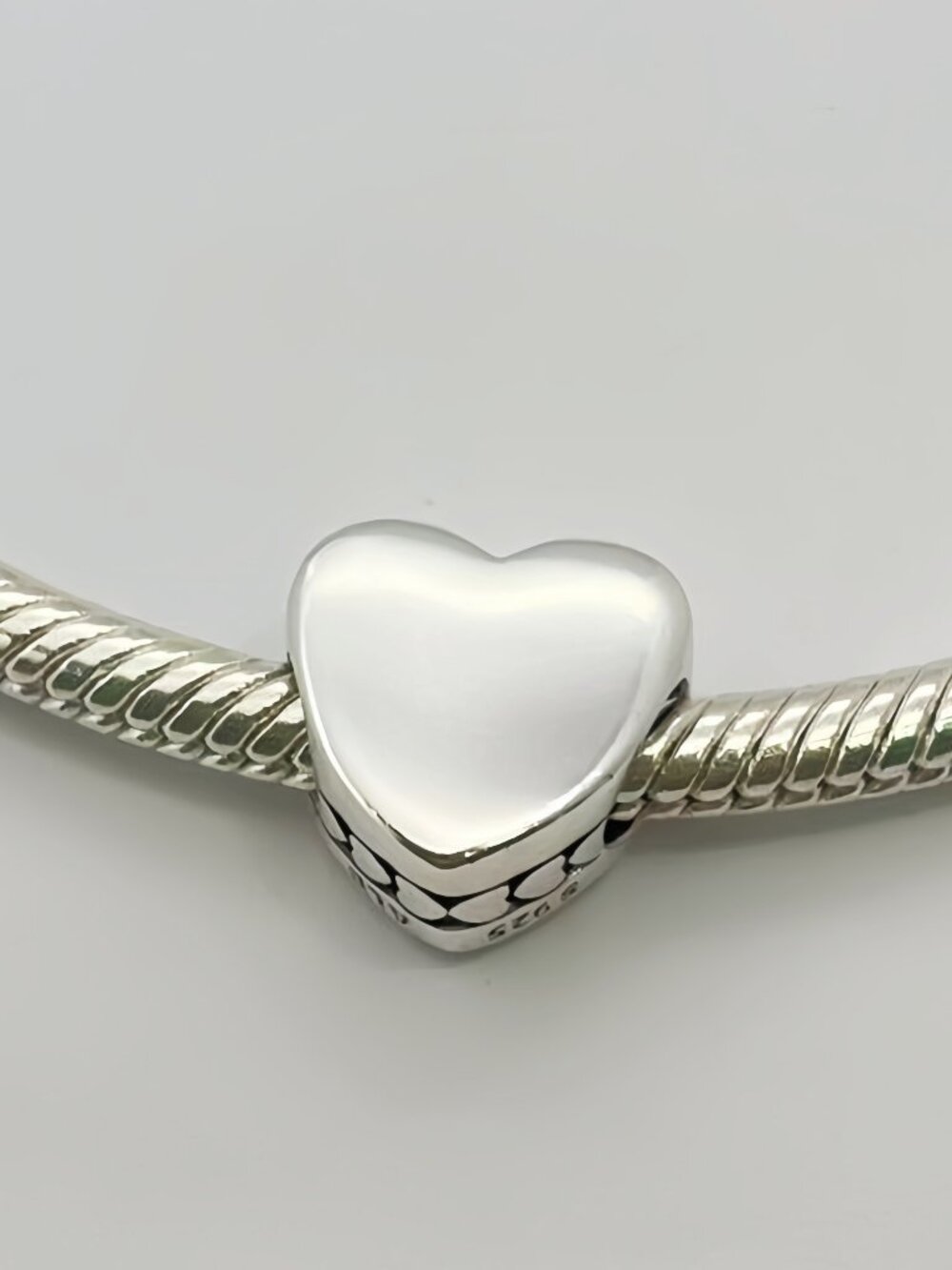 Pandora Beautiful Girlfriend Heart Exclusive Charm - Picture 3 of 3